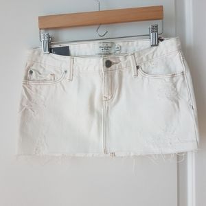 A&F White Distressed Skirt